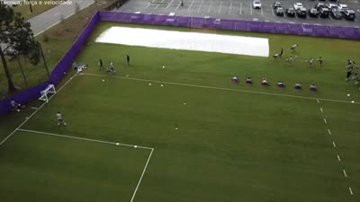 Circuito Neuromuscular com estacão específica de bola