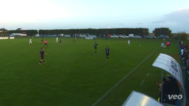 20 004434-Shotongoal