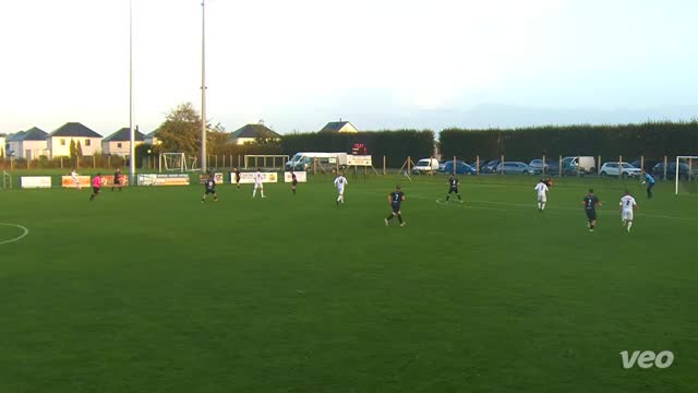 12 003331-Shotongoal